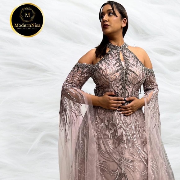 Formal Evening Ball Gown - Picture 1 of 6